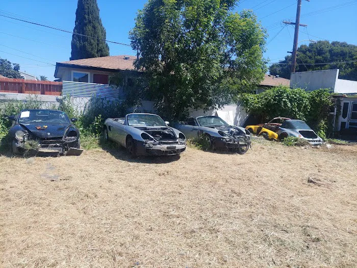 Porsche Parts Galore by MGM 7