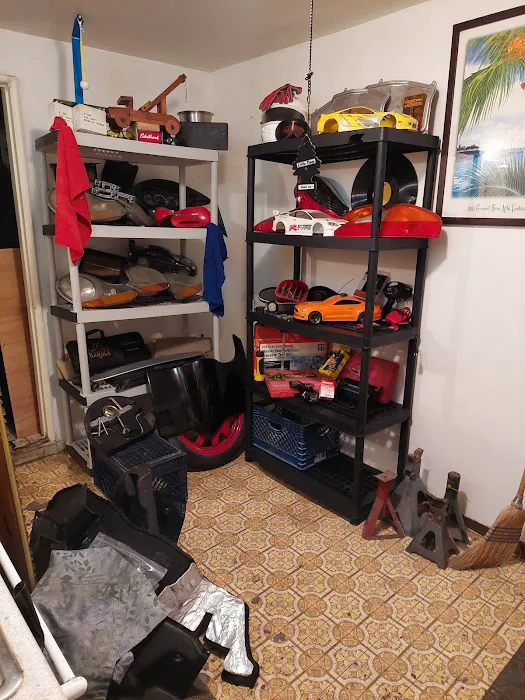 Porsche Parts Galore by MGM 5