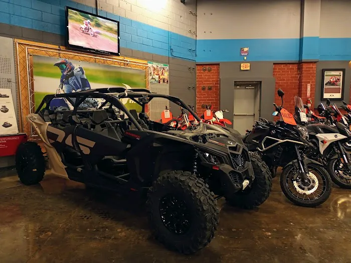 Del Amo Motorsports | Service Department 2
