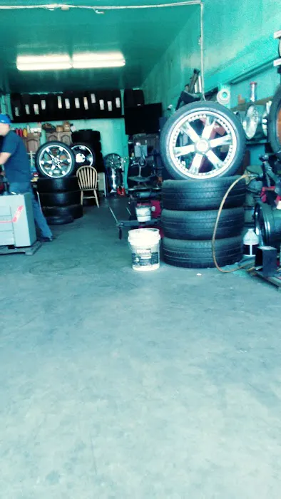 Redondo's Tires 0