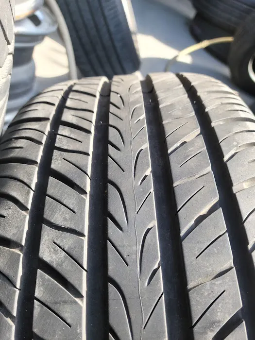 Redondo's Tires 5