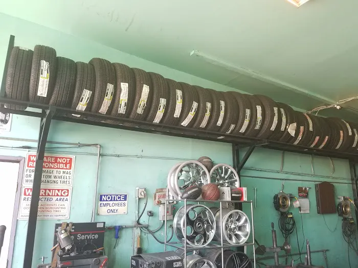 Redondo's Tires 2