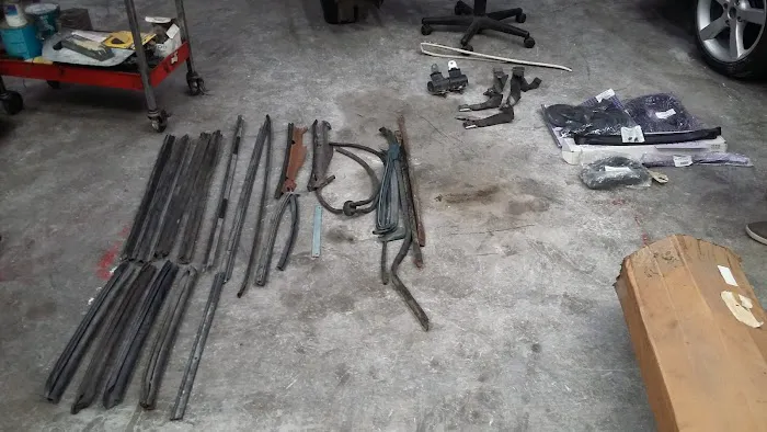Ricky's LA Z Car Center 1