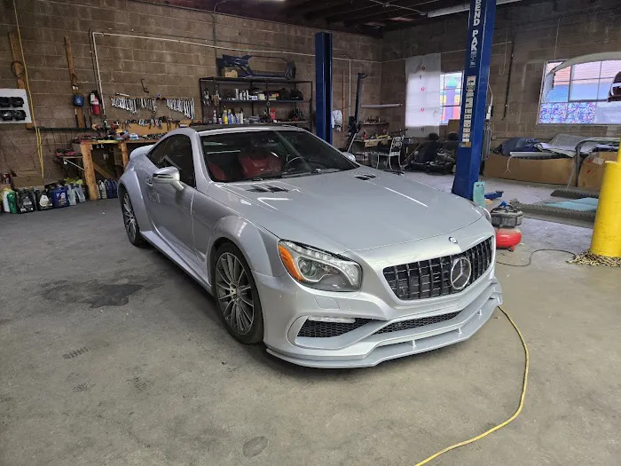 VR AUTO COLLISION CENTER 0