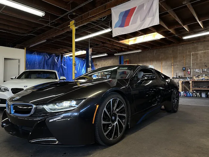 VR AUTO COLLISION CENTER 5