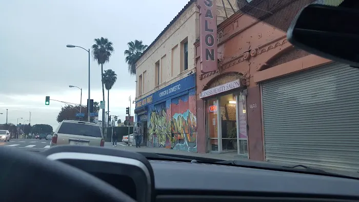 Chávez Auto Parts 3
