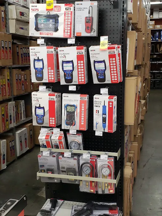 AutoZone Auto Parts 1