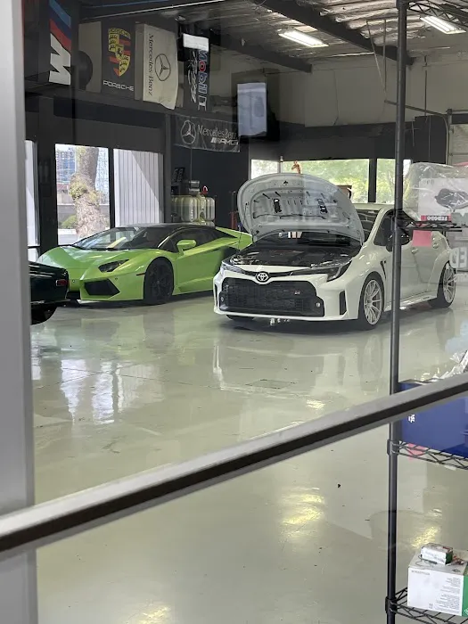 EuroComp Garage 6