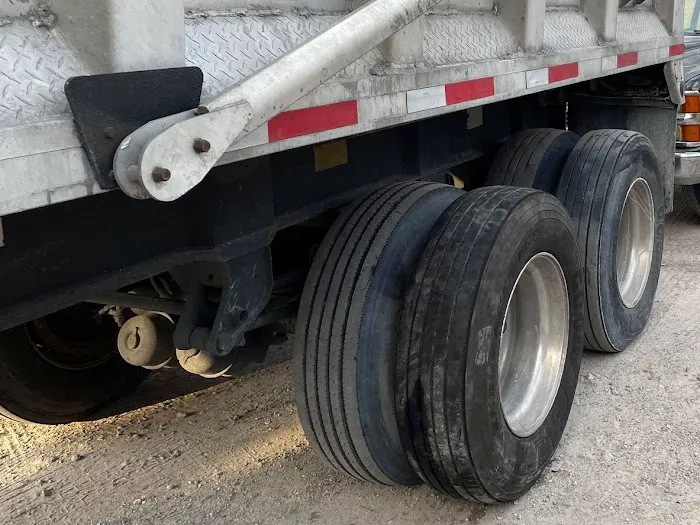 Interstate Mobile Commercial Tires Service and Road Service Semi Tires 3