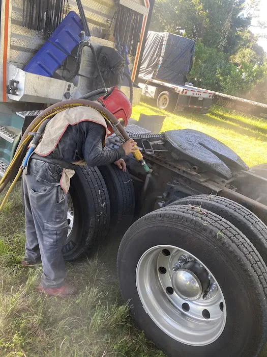 Getn It Done Right Mobile Truck & Trailer Repair 3