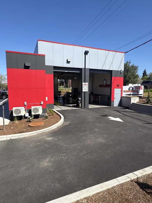 Enterprise Instant Oil Change 4