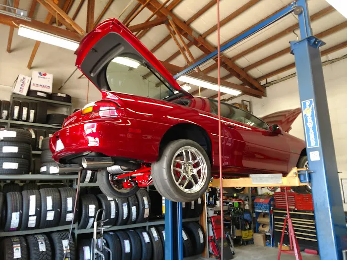 Hillyer's Tire & Wheel Center, Inc. 7