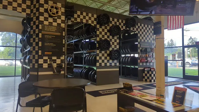 Les Schwab Tire Center 3