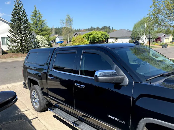 Mackin's Salem Auto Body 7