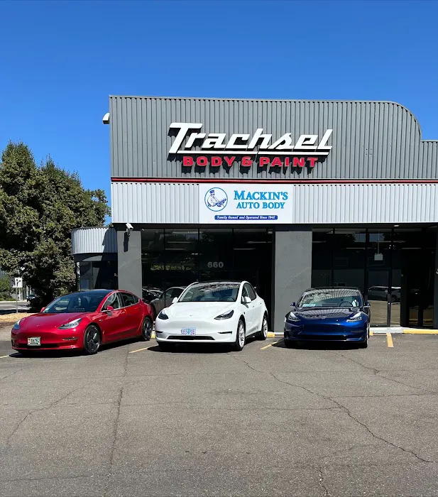 Mackin's Salem Auto Body 5