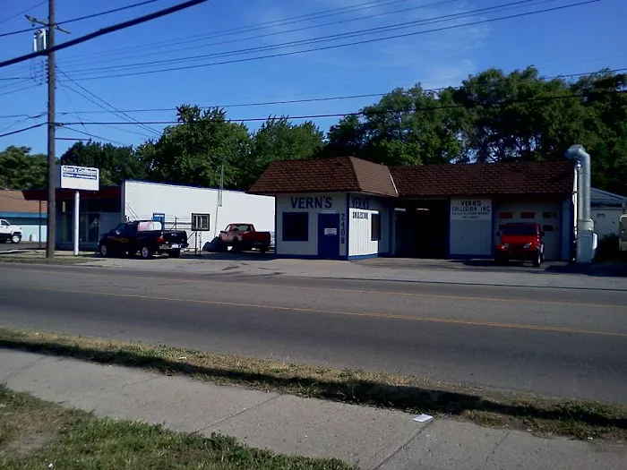 Vern's Collision and Glass Inc 3