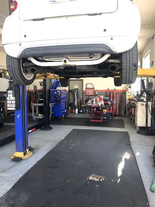 DIY GARAGE (Do it yourself auto repair) 3
