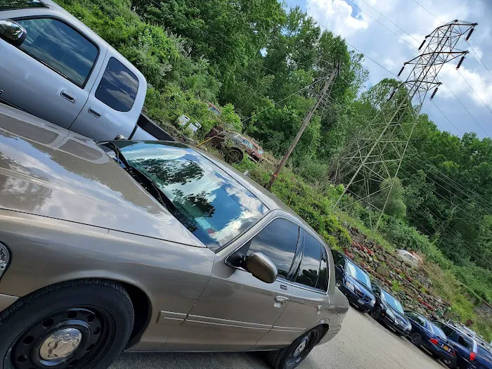 Specht's Auto Recycling 9
