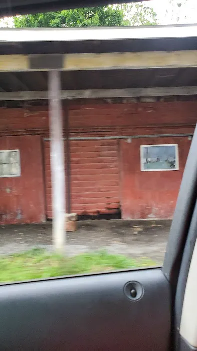 Cliff's Garage 0