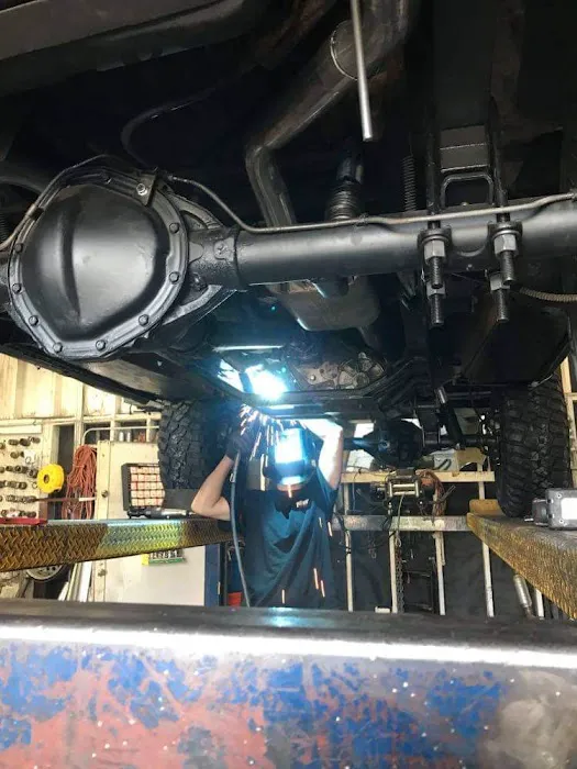 Casper's Muffler & Hitch 5