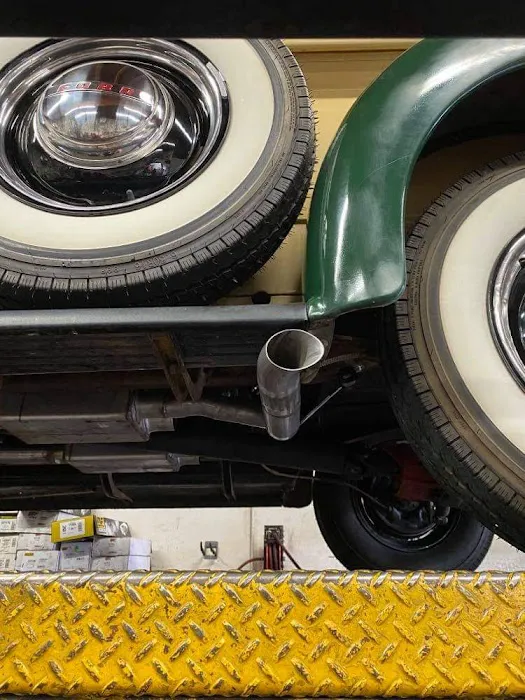 Casper's Muffler & Hitch 8