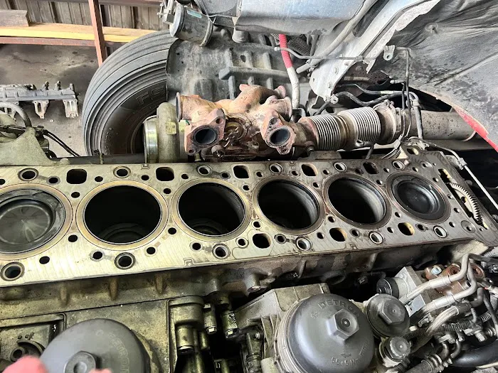 LDN truck and Trailer repair 5