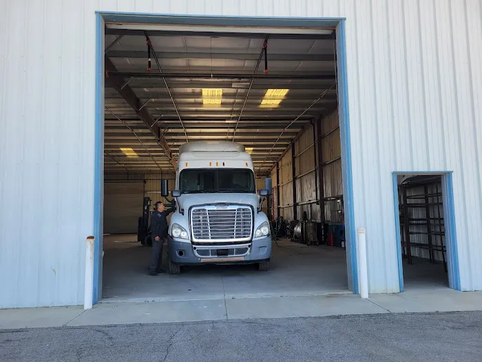 LDN truck and Trailer repair 3
