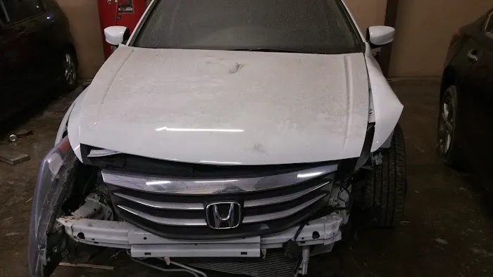 LIGUI AUTO REPAIR 0