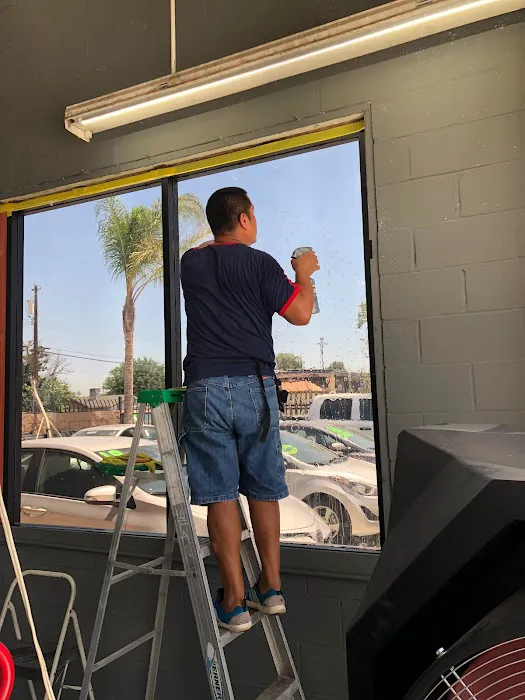 Mundo Window Tinting 3