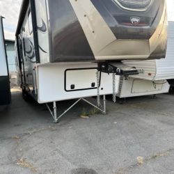 Bakersfield RV Center ico