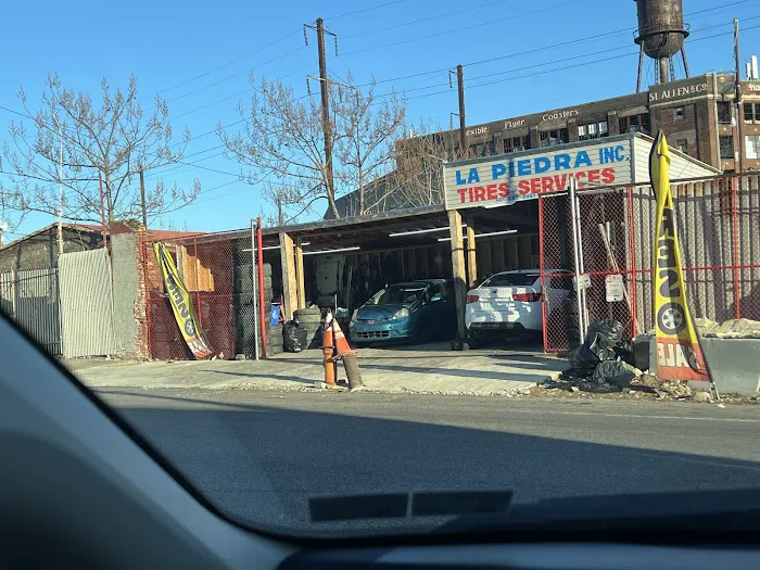 (Vásquez tire service and body shop)/ (Las piedra) 2
