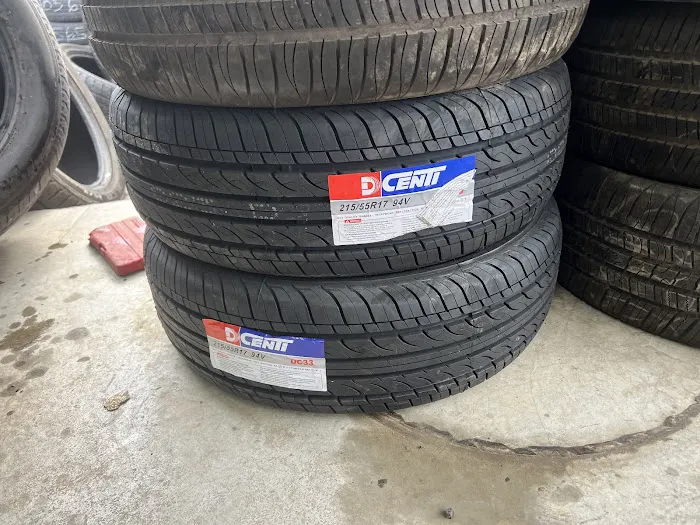 (Vásquez tire service and body shop)/ (Las piedra) 4