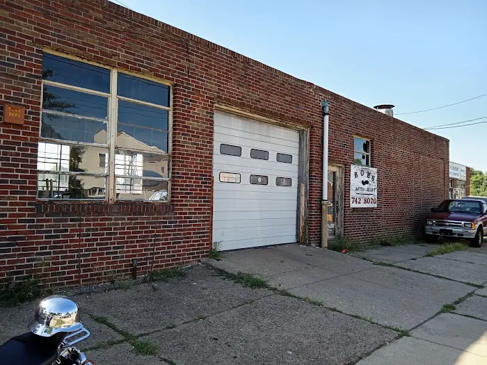 Bob's Auto Body 4