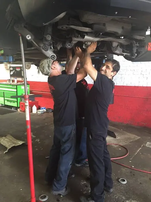 Universal Auto Repair inc. 8