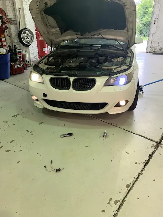 Helix Motorsports 1
