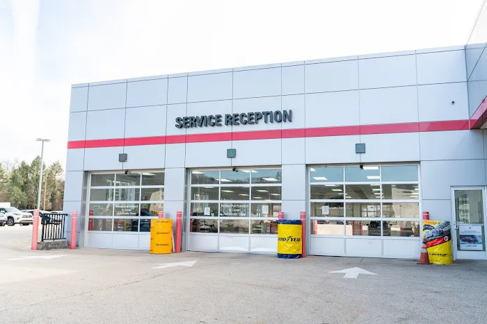 Sloane Toyota of Glenside Service Center 9