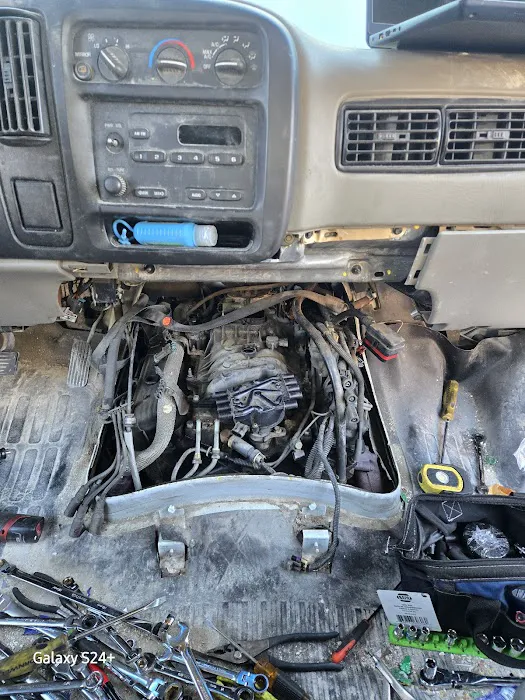 Alicea Diagnostic and Repair 8