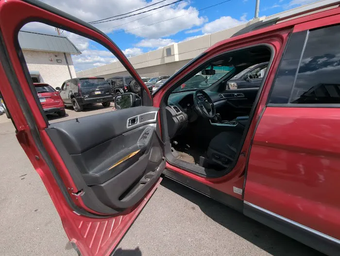 Craig's Collision Center 5
