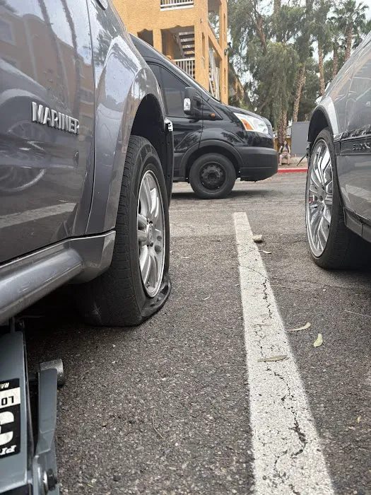 Golden Oasis Mobile Tire Shop 7