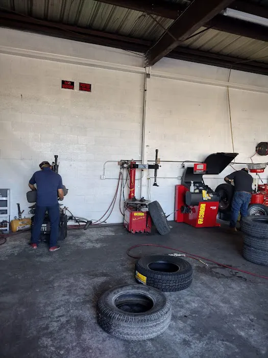Ruiz Automaintenance & Repair LLC 4