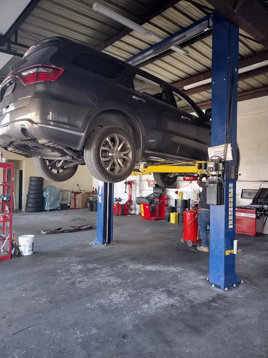 Ruiz Automaintenance & Repair LLC 8