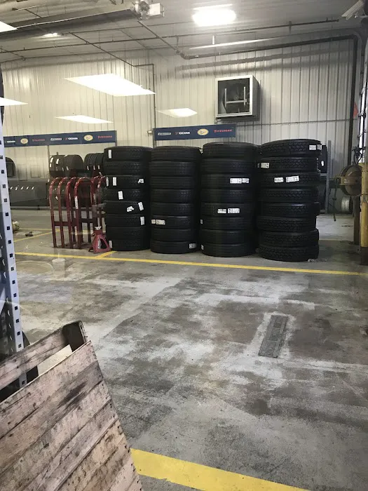 Speedco Truck Lube and Tires 4