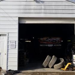 Dave's auto and tire ico