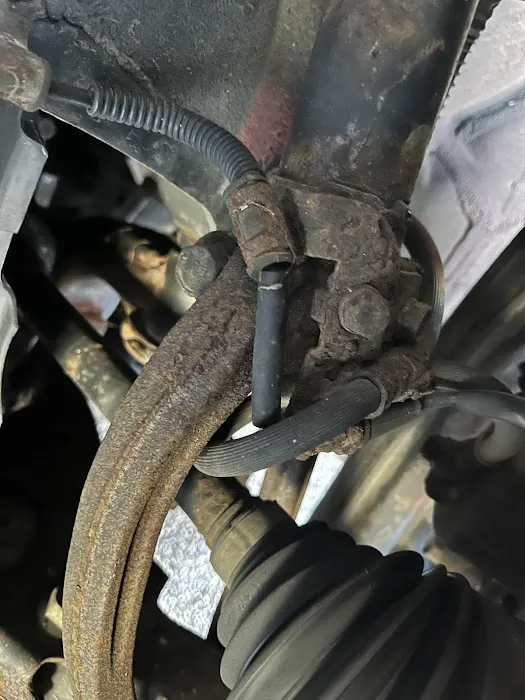 Sexton's Automotive 0