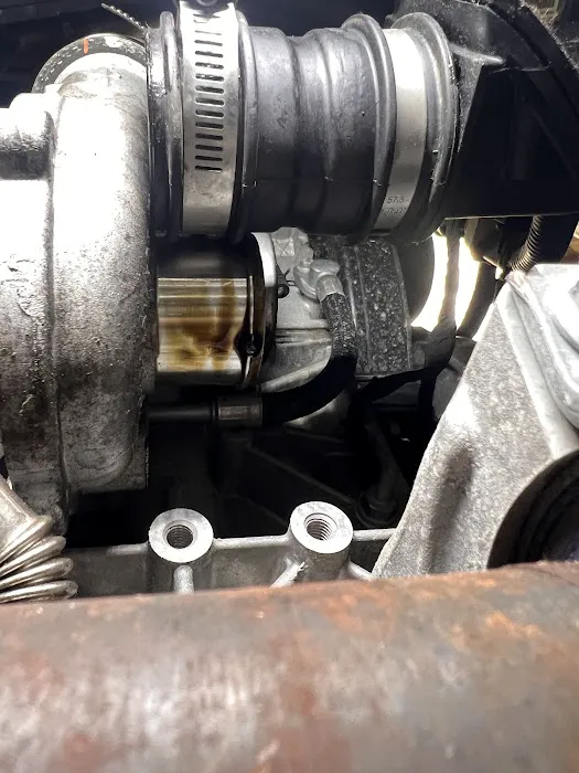 Roberts Auto Repair 0