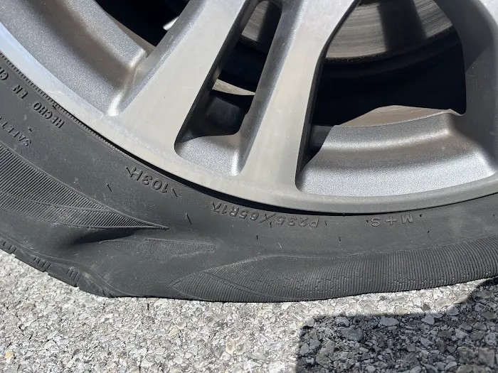 Monro Auto Service and Tire Centers 1