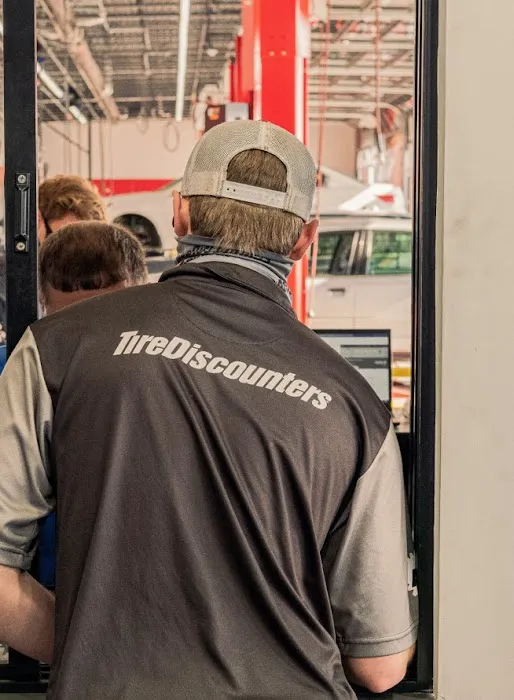 Tire Discounters 0