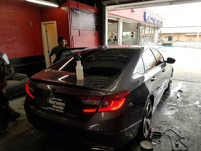 Rialto Auto Glass & Window Tinting 8