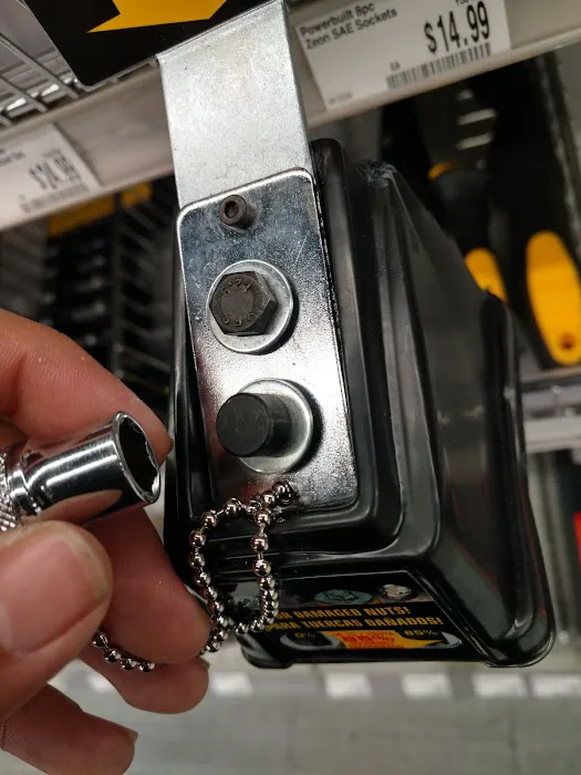 AutoZone Auto Parts 3