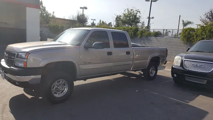 Tom Bell Collision Center 4